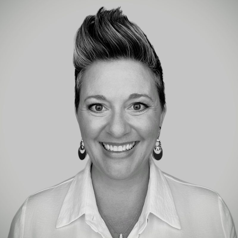 Emma Jones headshot